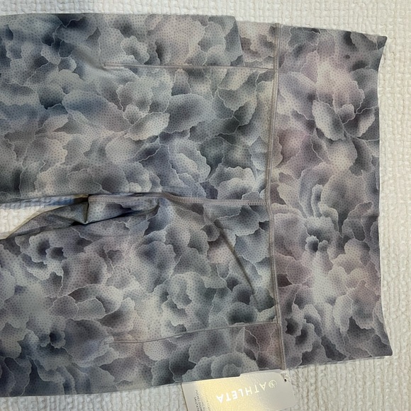 Athleta Salutation Stash Leggings - Picture 6 of 10